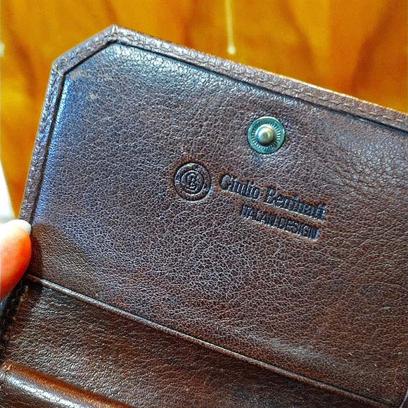 Leather wallet - Picture 3 of 5